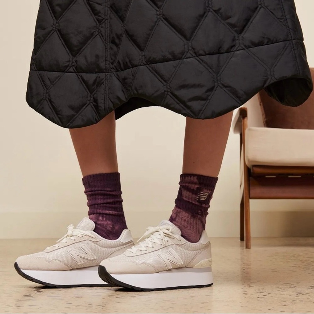 NEVER WORN- WOMEN'S NEW BALANCE WL 515 H V1 SNEAKERS- Size 8